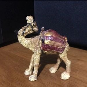 Vintage camel figure / decor
